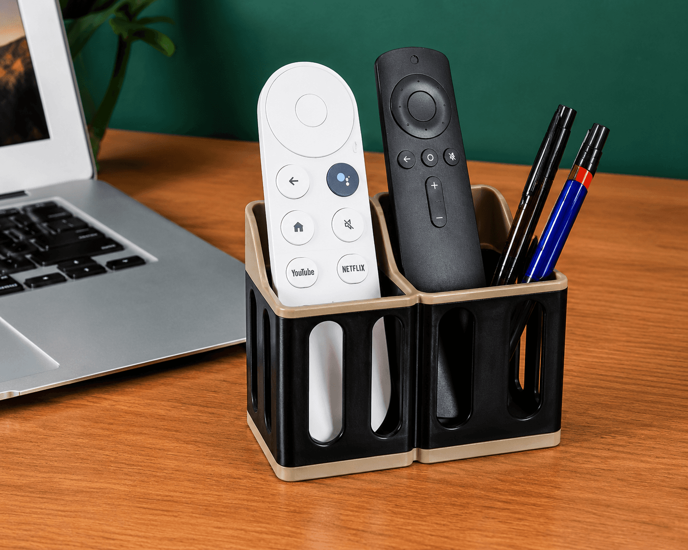 Dual Desk Organizer – 3D Printed Remote Control & Pen Holder